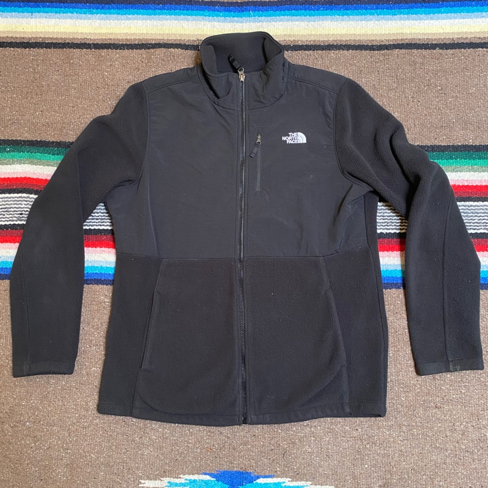 The North Face Women’s Full Zip Black Jacket..Size L